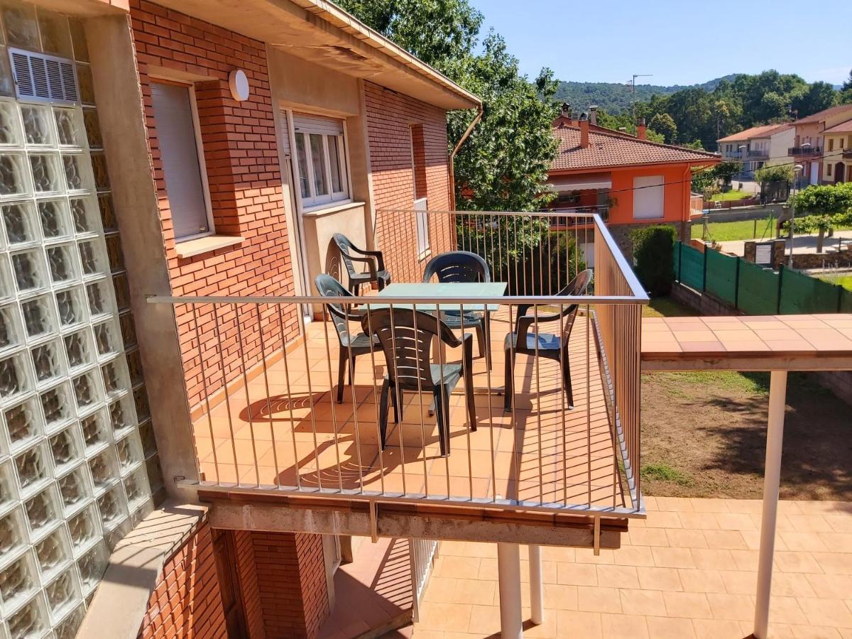 Apartamentos La Francesa Santa Pau Εξωτερικό φωτογραφία
