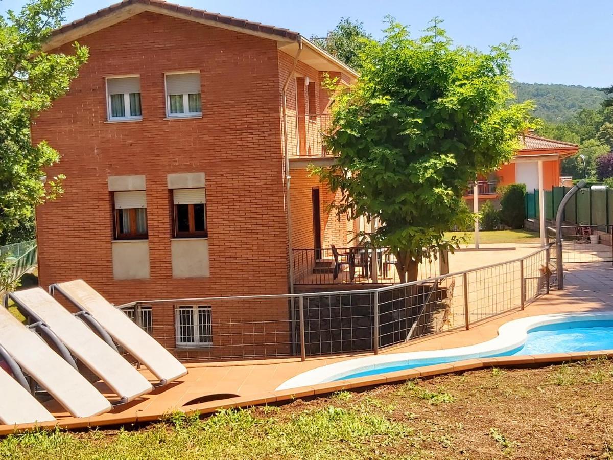 Apartamentos La Francesa Santa Pau Εξωτερικό φωτογραφία