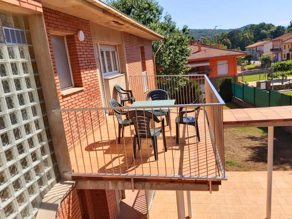 Apartamentos La Francesa Santa Pau Εξωτερικό φωτογραφία