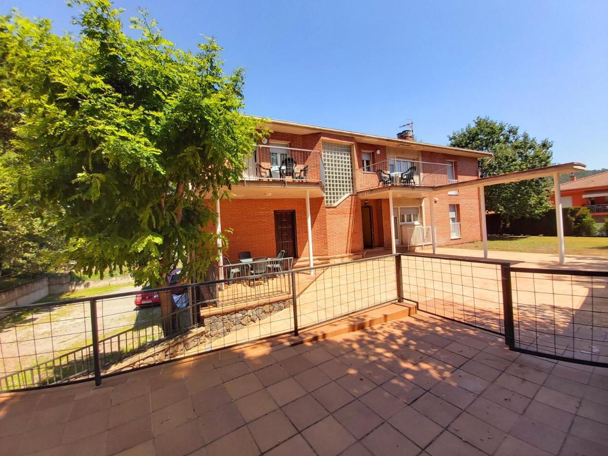 Apartamentos La Francesa Santa Pau Εξωτερικό φωτογραφία