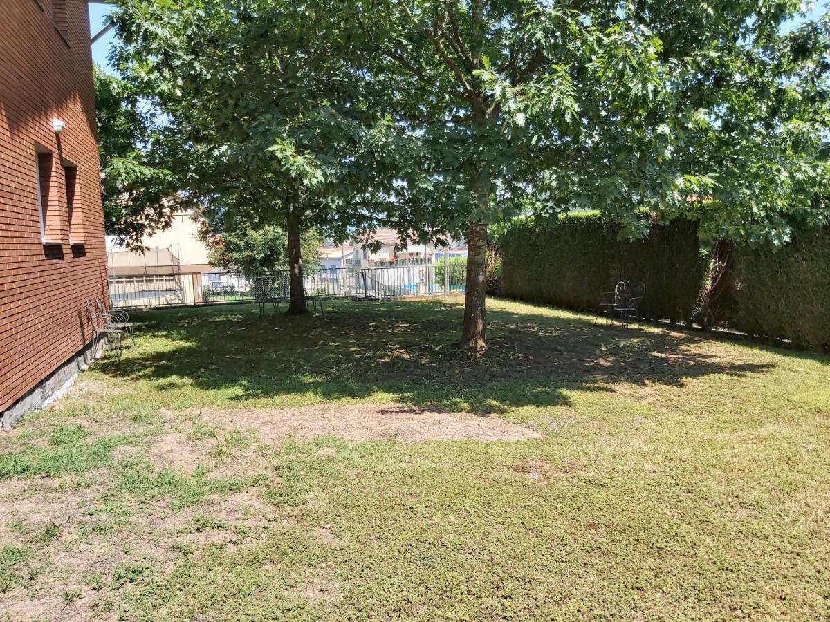 Apartamentos La Francesa Santa Pau Εξωτερικό φωτογραφία
