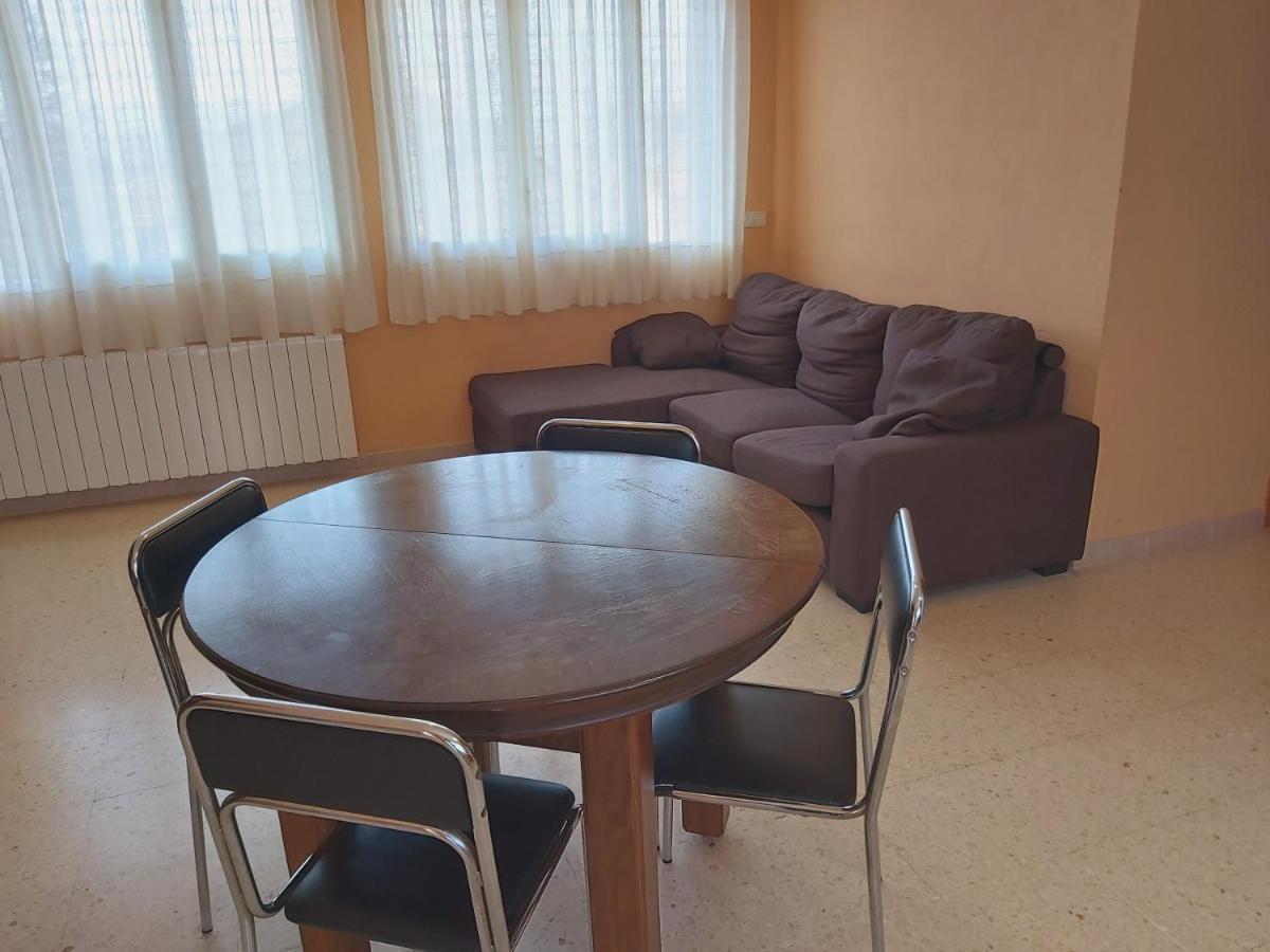 Apartamentos La Francesa Santa Pau Εξωτερικό φωτογραφία